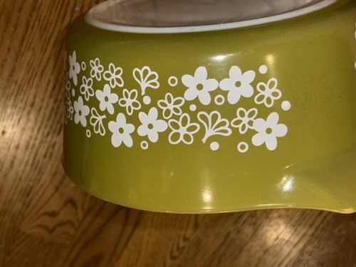 Vintage PYREX Spring Blossom 2 1/2 Qt Casserole Dish No. 045 - Picture 4 of 15