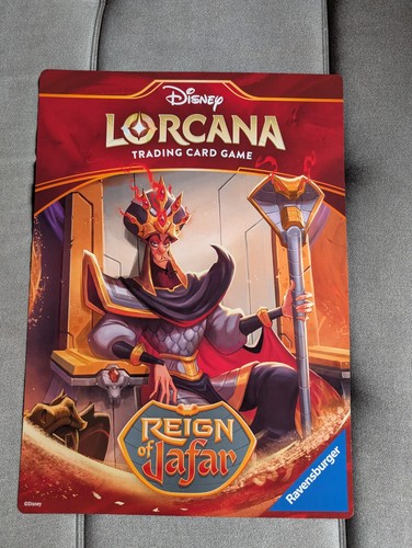Lorcana Oversized Card Mad Hatter und Mulan Shop Promo Karte Archazias Insel  - Bild 4 von 4