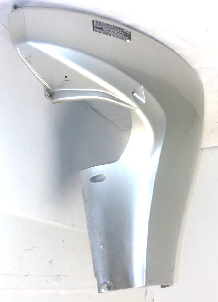 Juego de cubiertas inferiores Honda 63716-ZY6-010ZA 04 y arriba 135-150 HP Foto 2 de 4