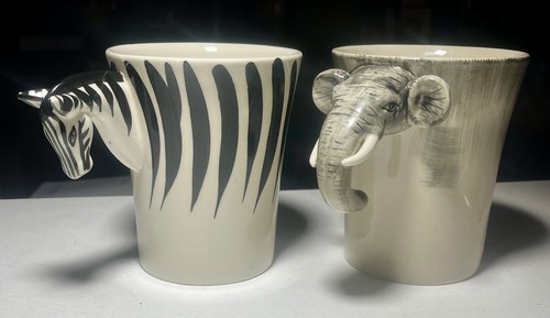 Vintage Set Of 2 Hand-painted Stoneware Pier 1 One Elephant & Zebra Coffee Mugs - Picture 2 of 7