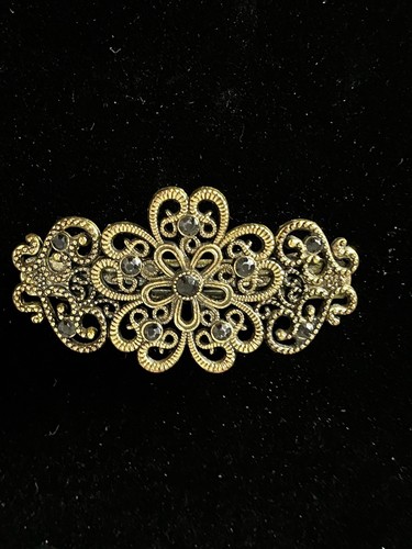 Vintage verzierte goldfarbene Metall Haarspange Clip mit künstlichen schwarzen Onyx Akzenten - Bild 2 von 13