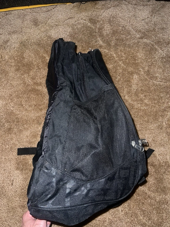 Mochila de basquete Nike edição time de basquete feminino Saint Francis Red Flash - Imagem 4 de 4