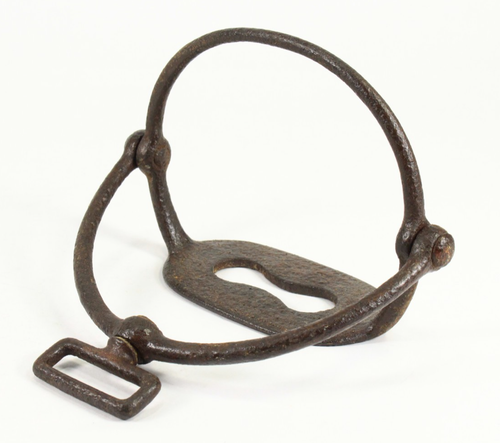 = 18th/19th C. Wrought Iron Horse Riding Side Saddle Swiveling Stirrup - Picture 4 of 13
