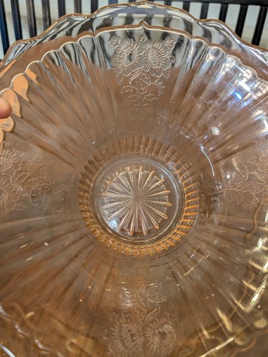 Gorgeous Pink Anchor Hocking Mayfair Open Rose 11.5" Large Flared Bowl - Picture 5 of 9
