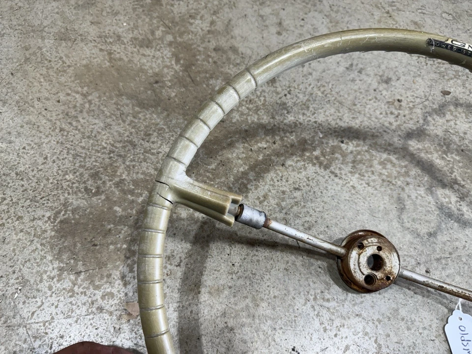 Volante Oldsmobile 88 98 Deluxe 1953-1954 con inserto de dirección asistida Foto 4 de 4