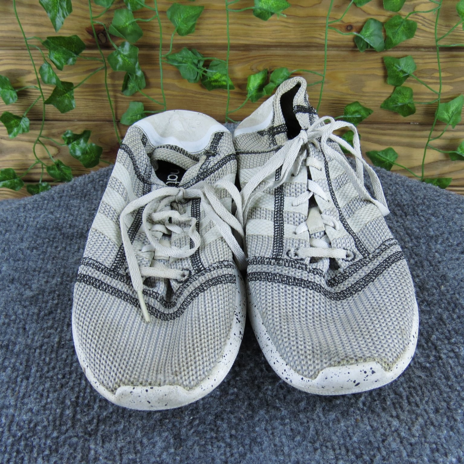 SAOLA Adidas Run Natural scarpe da ginnastica donna bianche nere suola maculata taglia 11M