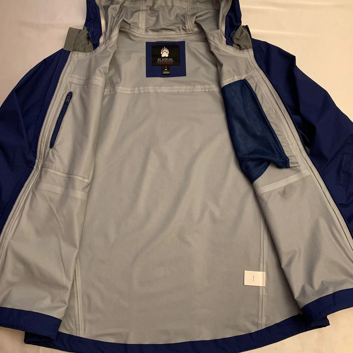 Men's alaskan hardgear bear hide hooded jacket deals