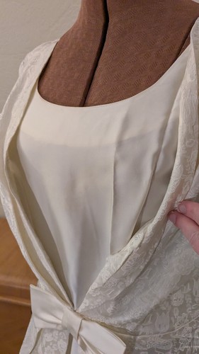 Vintage 1960s soft ivory brocade satin wedding dress handmade metal zip 10 12 - Picture 7 of 12