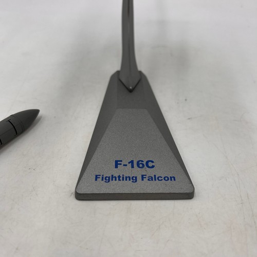 Air Force 1 F-16C Fighting Falcon 8" Model USED With Stand - Picture 9 of 18