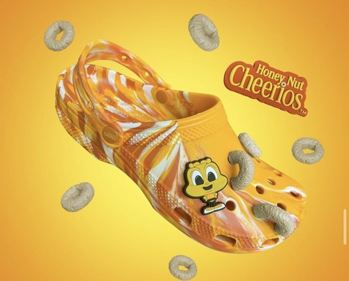 crocs mens classic clog honey nut cheerios
