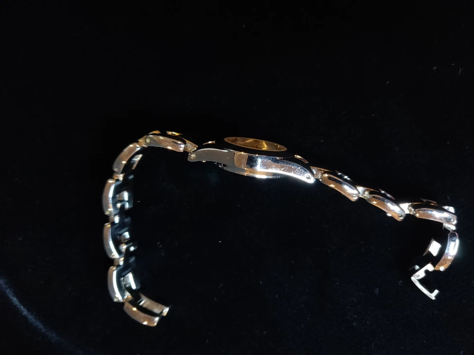 Reloj Reliquia Mujer Acero Inoxidable Tono Plata y Oro Batería Nueva Cuarzo 6 - 6.5" Foto 4 de 4