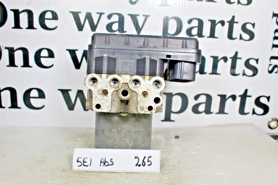 4454012281 TOYOTA SCION 08-10 ABS ANTILOCK BRAKE PUMP CONTROL MODULE OEM 5E1 265 Foto 2 de 3