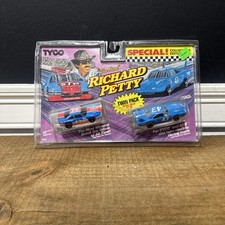 TYCO 6994 TwinPack The King Richard Petty 1992 Pontiac 1970 Superbird HO Slot