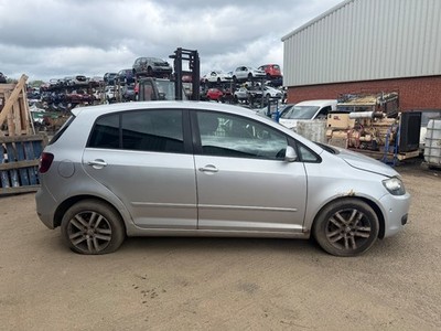 Volkswagen Golf plus 1.9 TDi 2009 ONE WHEEL NUT
