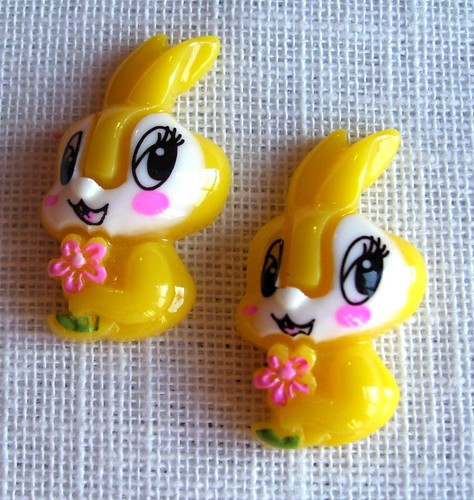 R23 / LOT de 2 EMBELLISSEMENTS en résine - LAPIN FLEUR PÂQUES - 15 X 30 mm - Afbeelding 4 van 6
