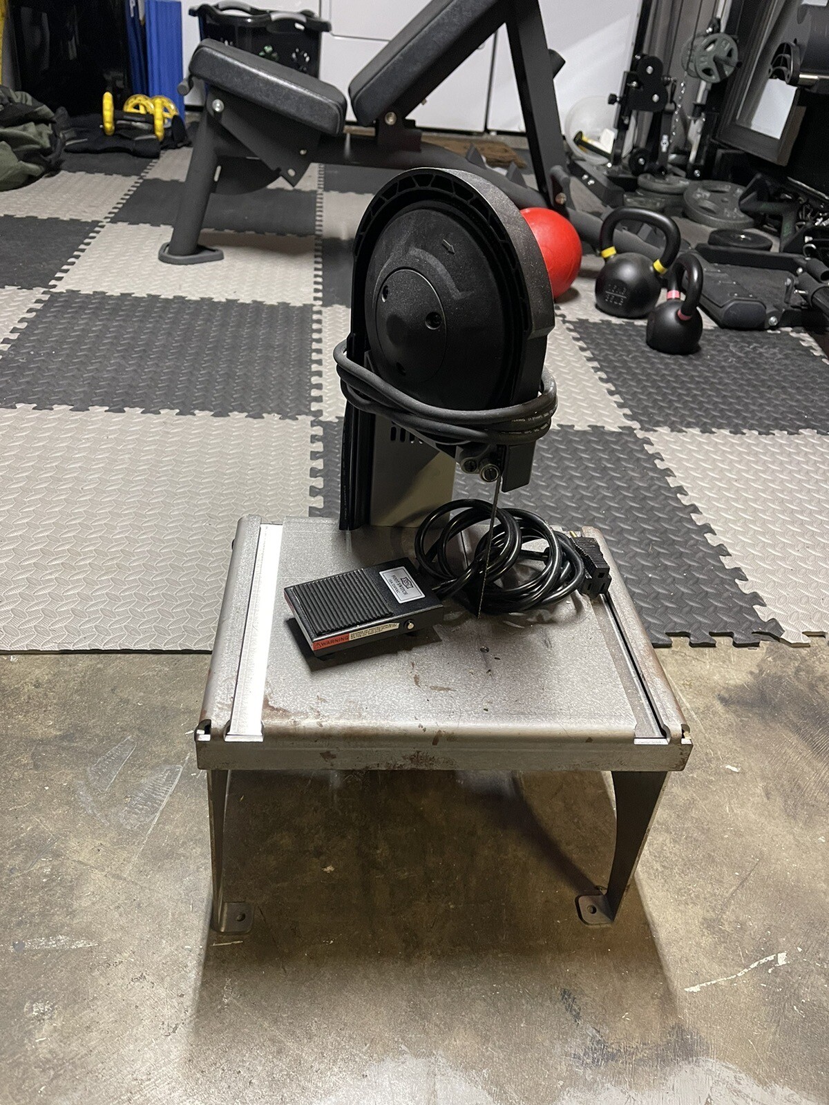 Milwaukee 62326N Deep Cut Band Saw. Swag Mounted Cutting Table/footswitch 45242192359 eBay