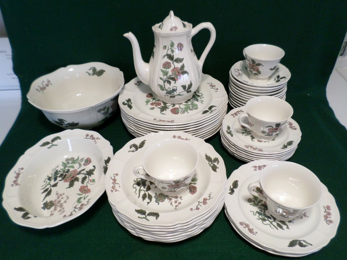 47 Pieces of Vintage Wedgwood 