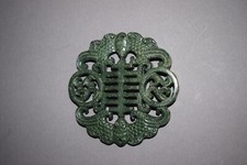 Jadeschnitzerei-China, Fledermäuse mit Glückszeichen, 7cm