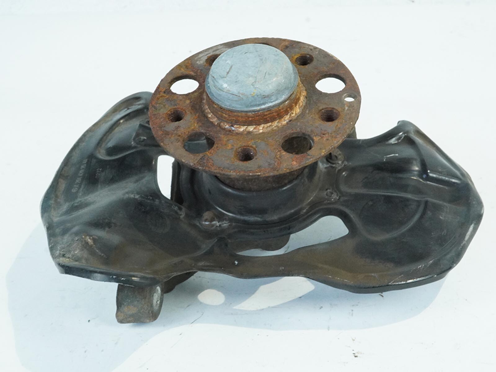 2010 - 2016 Mercedes E Class C207 Rwd Spindle Knuckle Hub Front Left Lh Side OEM