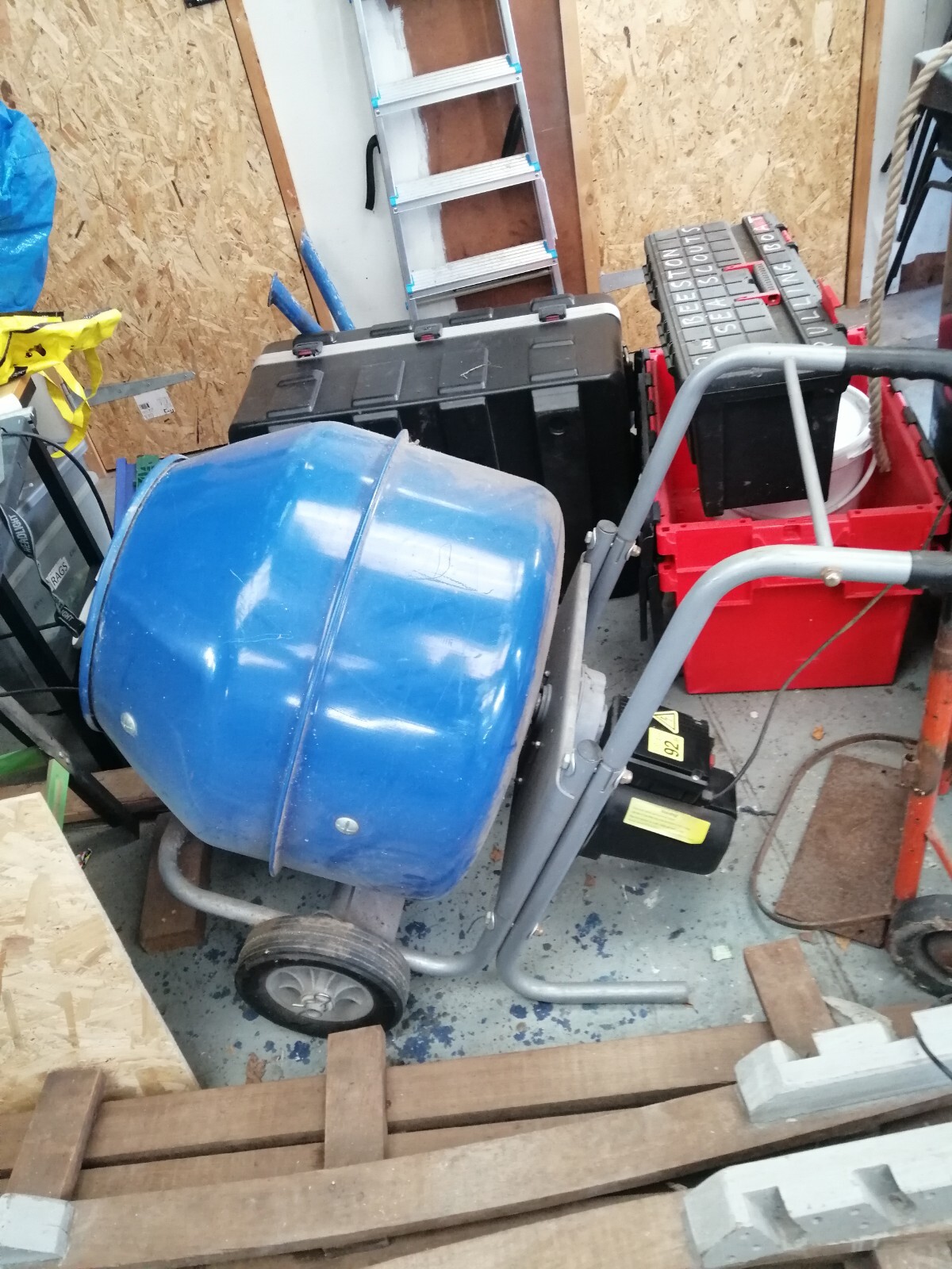 Mac Allister 240v cement mixer used eBay