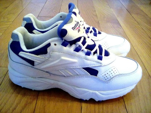 VTG Reebok Womens Size 9 WALK DMX OG 