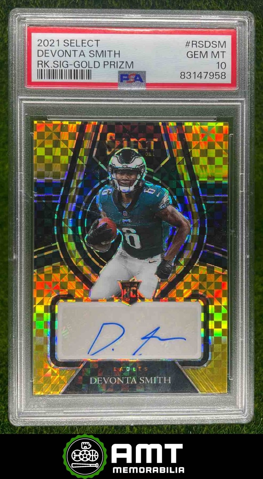 DeVonta Smith Panini Select Rookie Signatures #RSDSM Gold