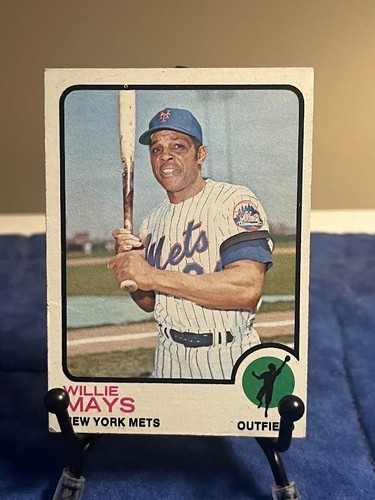 Willie Mays #305 1973 Topps card