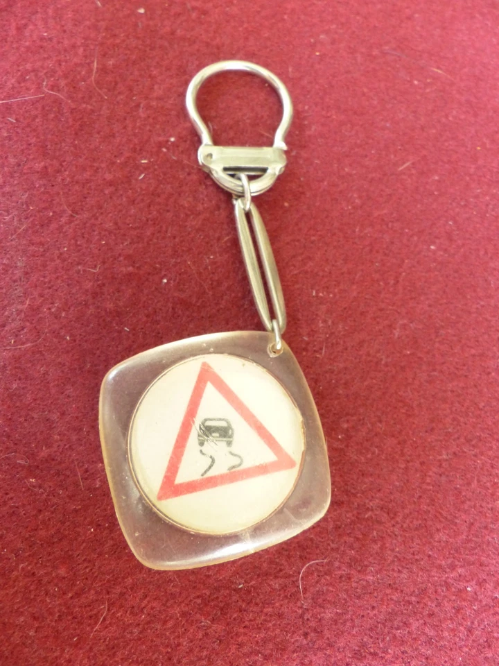 PORTE CLE  :  MOBIL - Photo 2/2