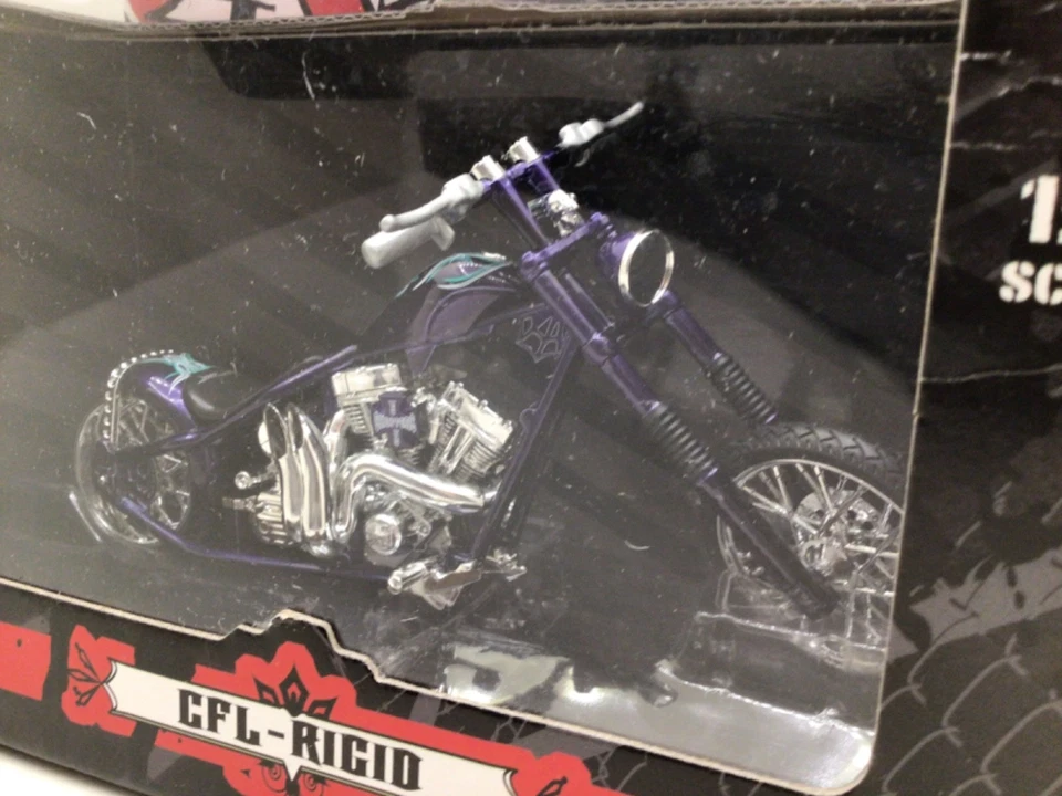 West Coast Choppers Jesse James 1:18 CFL-RIGID Motorcycle JJ05-18-14 SEALED - Image 3 of 4