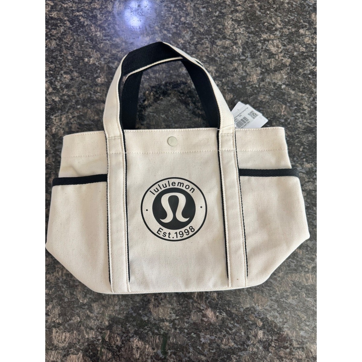 Lululemon Daily Multi-Pocket Mini Canvas Tote Bag Natural Black LU9BXWS 4.5L NEW | eBay Lululemon Daily Multi-Pocket Mini Canvas Tote Bag Natural Black LU9BXWS 4.5L NEW | eBay