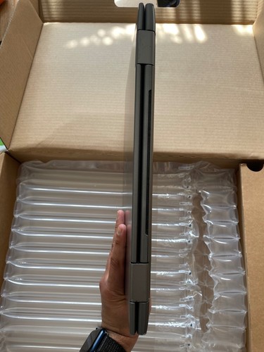 Dell Inspiron Laptop 5379 13.3" 2 in 1 Touchscreen i7-8550U 16GB RAM 512GB SSD - Picture 4 of 12