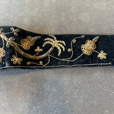 Vintage zardozi Zari Gold Metallic Embroidered Velvet Glass  display picture 2