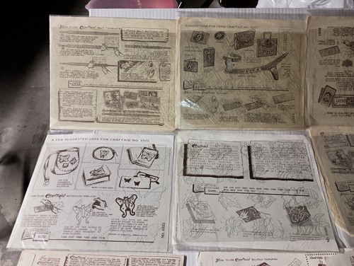 GREAT LOT 23 NOS VINTAGE CRAFTAID LEATHER TEMPLATES PLASTIC 1953-78 BILLFOLD - Picture 23 of 23
