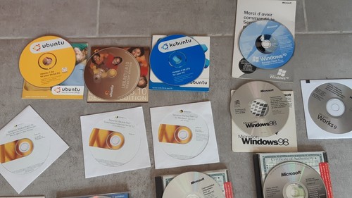 Logiciels Unbuntu Windows98/XP Works suite, Illustrator7 & Disquettes A VOIR - Photo 6/11