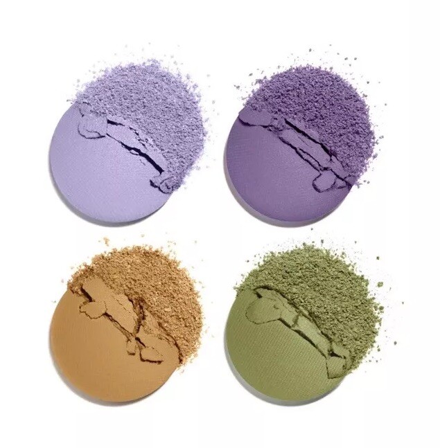 ⚫︎アメリカ購入　シャネル　LES 4 OMBRES 394 DIVINATION Chanel LES 4 OMBRES #394 DIVINATION. Limited edition Fall