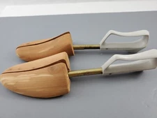 #4  Rochester Shoe Tree Travel Keepers Cedar Wood Pair