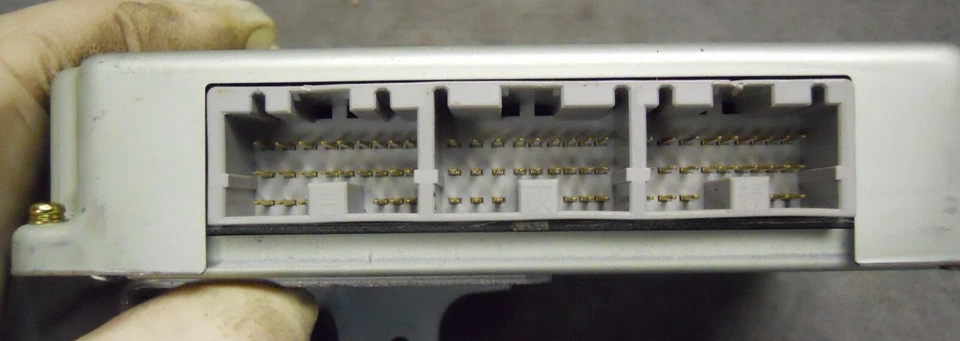 2004 SUBARU IMPREZA WRX TCU TCM ПЕРЕДАЧИ МОДУЛЬ УПРАВЛЕНИЯ OEM P/N 31711AH230 - Изображение 3 из 4