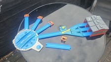 Engine Sheds And Turntable - Tomy Trackmaster - Light Blue Track Set