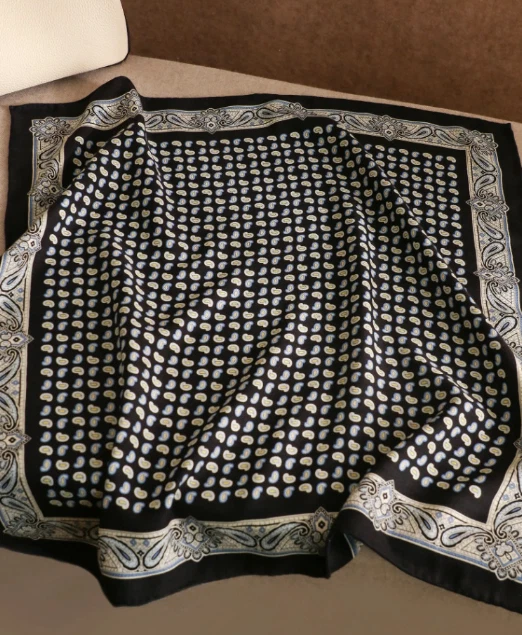 70% Cashmere 30% Silk Shawl Bandana Scarf 26'' Black cashew Print Neckerchief