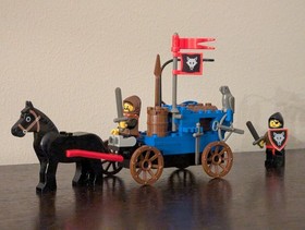 Vintage (1992) LEGO Castle set 6038 Wolfpack Renegades - RARE