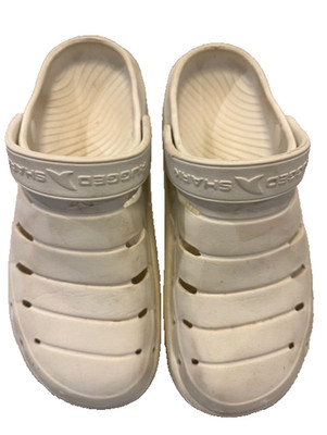 Croc Like Shoes Size 7 Rugged Shark  Unisex Comfortable White- Free Shipping