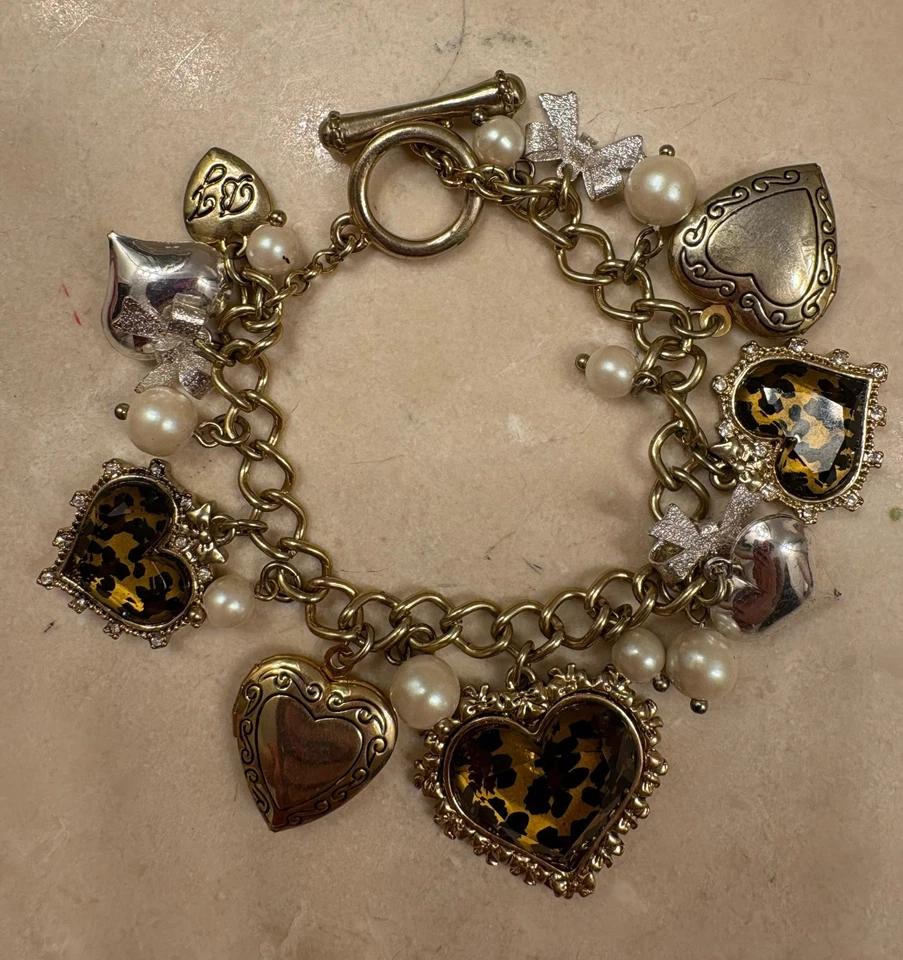 ВИНТАЖНЫЙ BETSEY JOHNSON ЖИВОТНЫХ ПЕЧАТИ ЛЮЦИТ СЕРДЦЕ ПОДВЕСКИ БРАСЛЕТ МЕДАЛЬОН ЖЕМЧУГ ГАЛСТУК-БАБОЧКА - Изображение 2 из 3