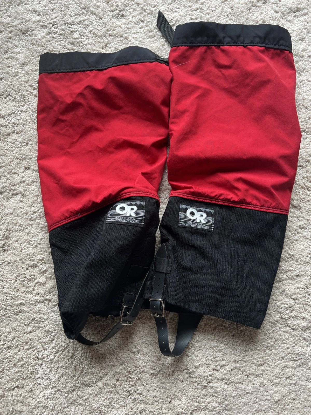 Outdoor Research OR Gore-Tex Waterproof Hiking Gaiters Red & Black Size XL
Opens in a new window or
