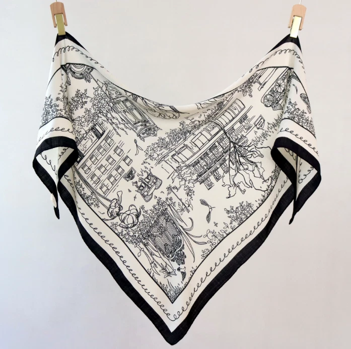 70% Cashmere 30% Silk Scarf Triangle Black house Print Shawl 190X125X125cm new