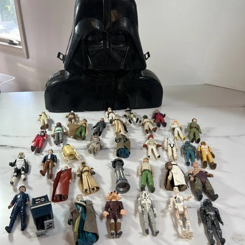 Vintage Kenner Star Wars Figures Lot of 35 1977-1983 INCLUDING CASE