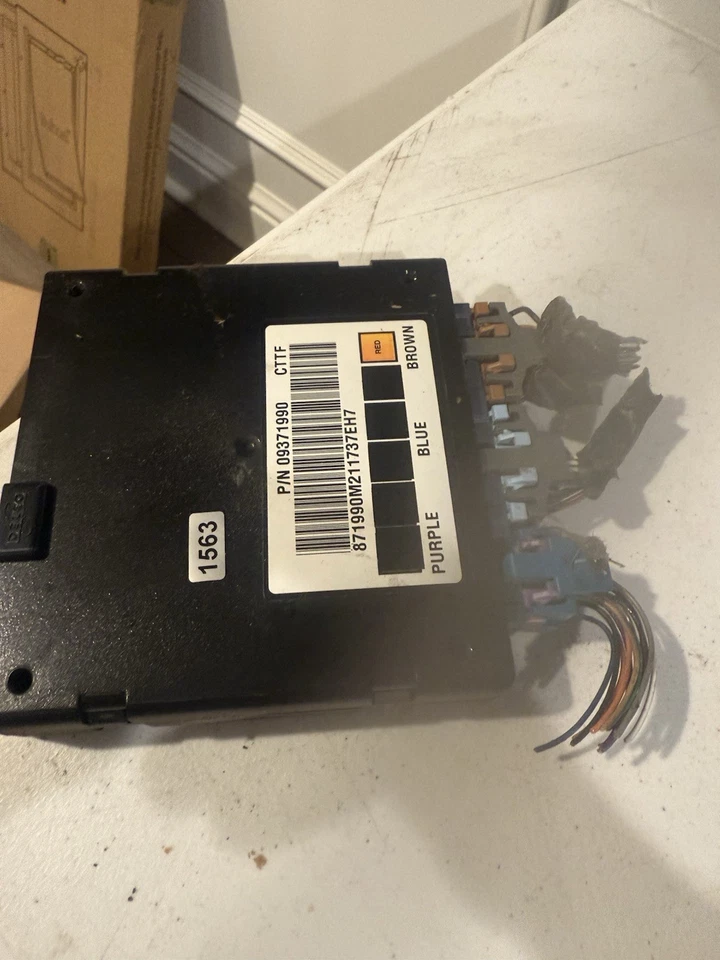 Módulo de control de carrocería Chevy S10 Blazer Astro GMC Yukon Jimmy BCM 2000-01 09371990 Foto 3 de 4