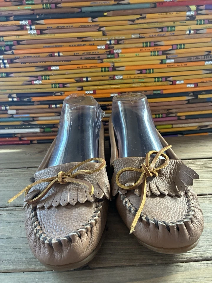 Minnetonka Brown Leather Moccasins Womens Size 8.5 - Image 3 of 4