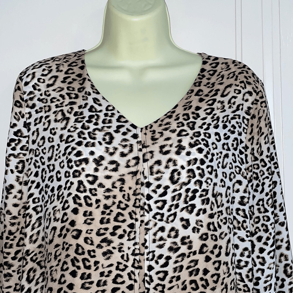 Chico’s leopard print split front double layer th… - image 2