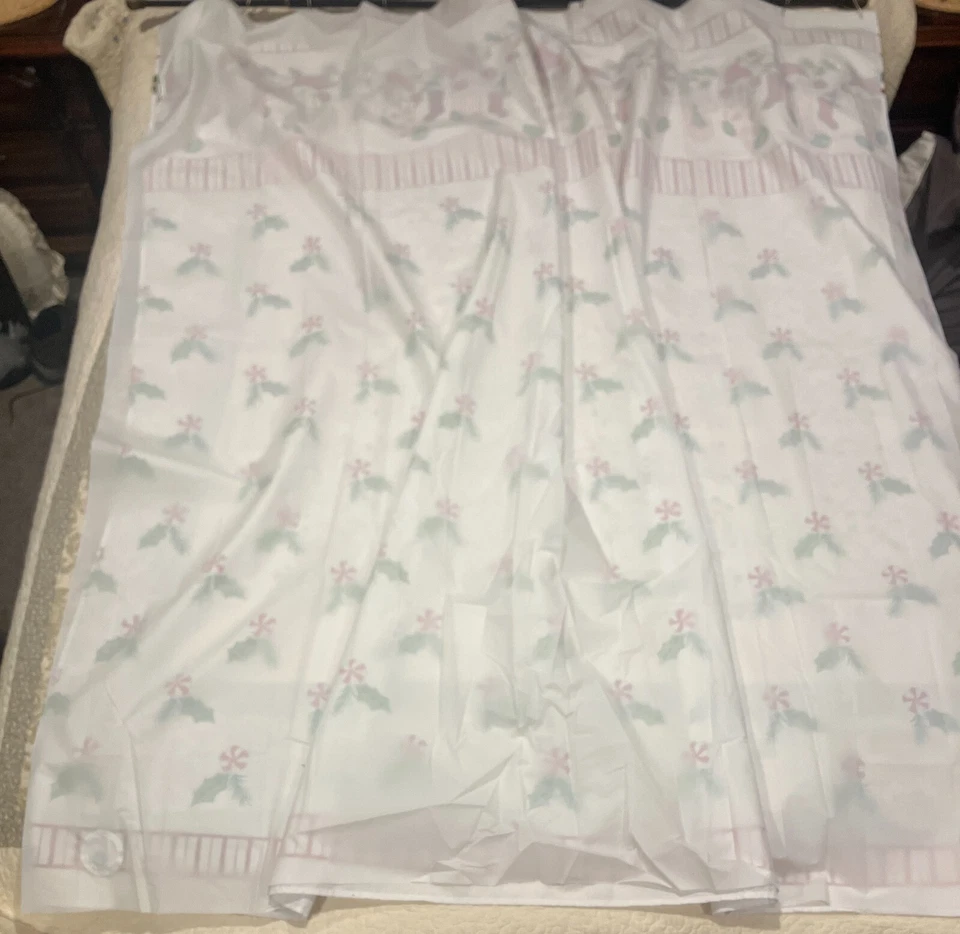 Nueva Cortina de Ducha Temática Navidad Poliéster 70" x 72" con 12 Ganchos y Forro Foto 4 de 4