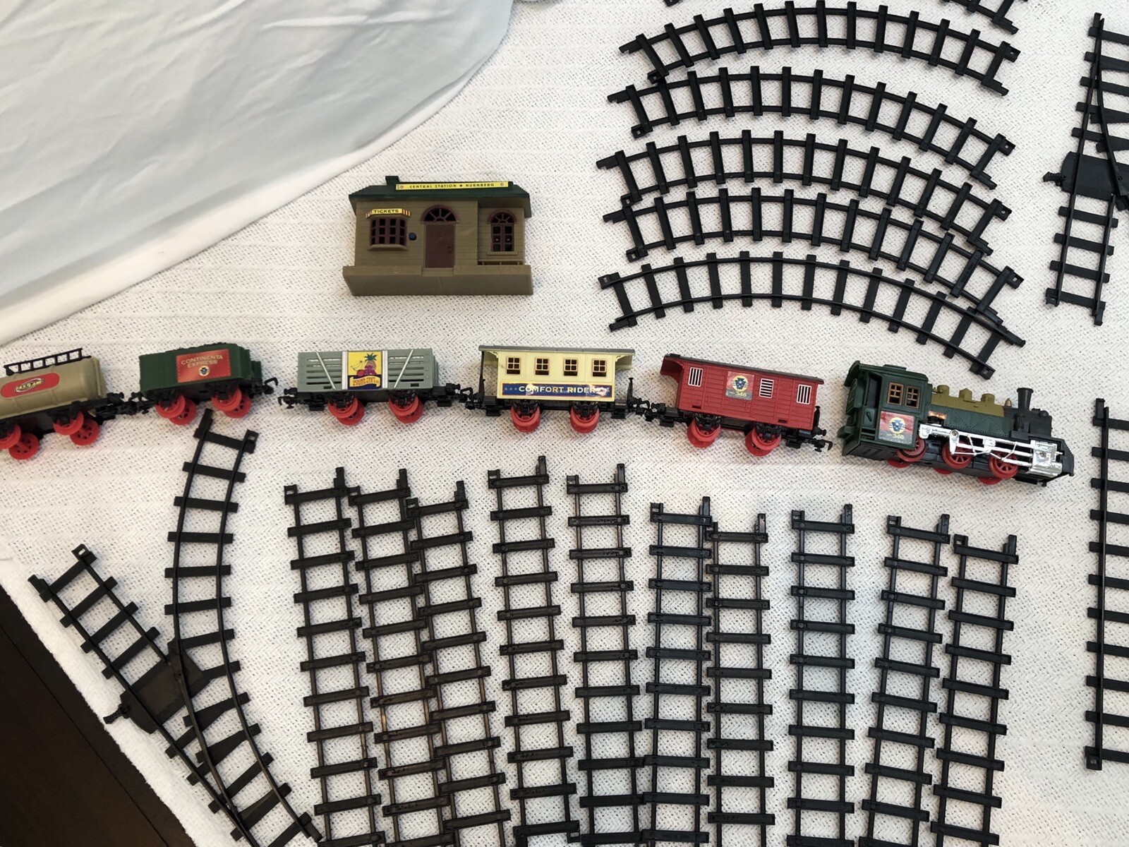 Vintage RARE Geoffrey, Inc. Toy Train Set No. 346 Excellent Condition